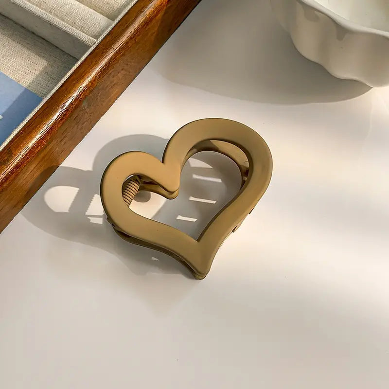 Love Heart Hollow Hair Claw