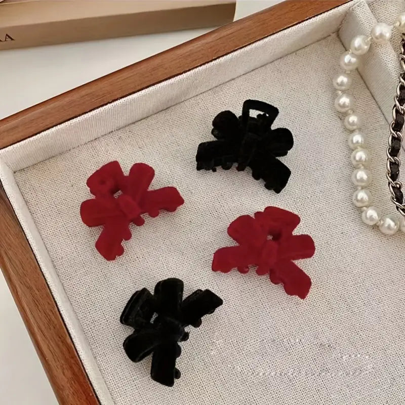 Pinza para el pelo de terciopelo con lazo pequeño