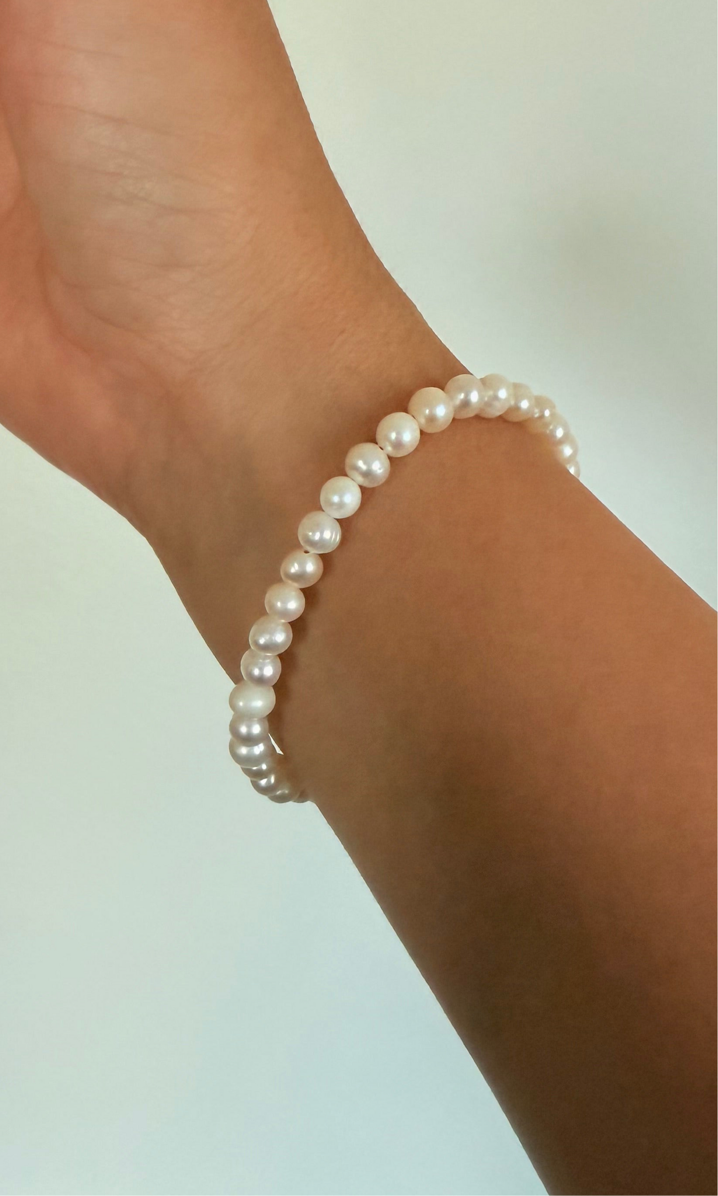 Cultured Freshwater Pearl Bracelets
