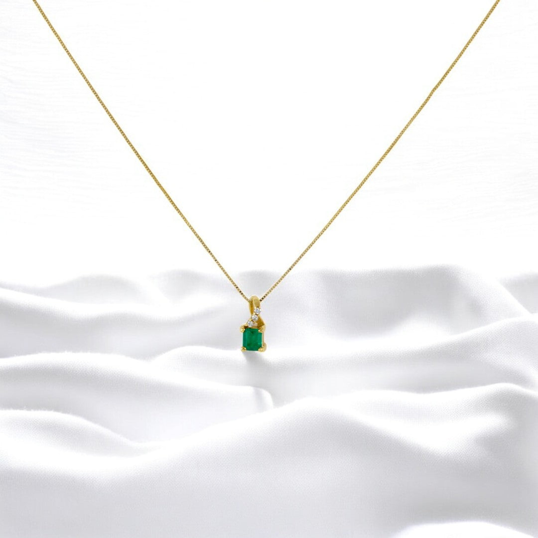 Square Shape Colombian Emerald & Diamond charm & Solid Gold 18K Italian