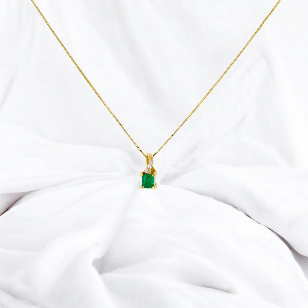Square Shape Colombian Emerald & Diamond charm & Solid Gold 18K Italian