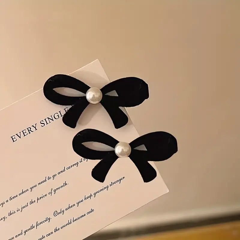 Mini pinza para el pelo de terciopelo con lazo