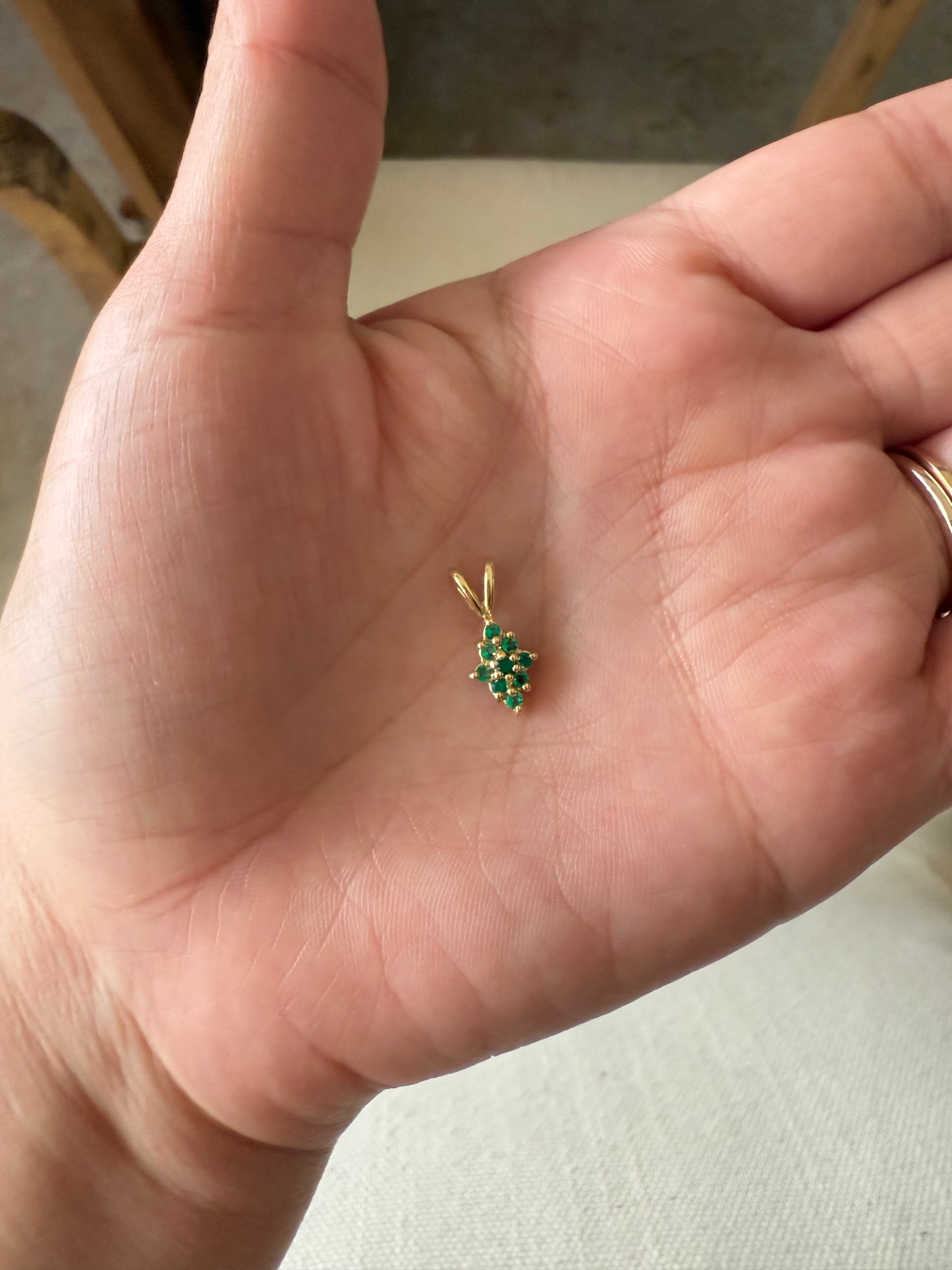 Pine Shape Colombian Emerald & Diamond charm & Solid Gold 18K Italian